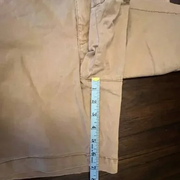 NWT OG Chino Short, High Waisted, MAKE AN OFFER - Picture 3 of 3